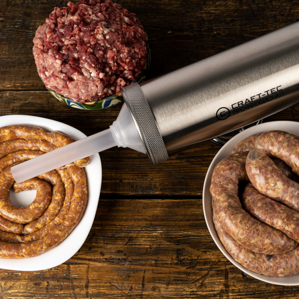 Aparat pentru umplut carnati si Lebar, din aluminiu, orizontal, 2.5 kg Cu Ventuza + Clema De Masa, 3 Palnii 15/19/22 mm, Manual
