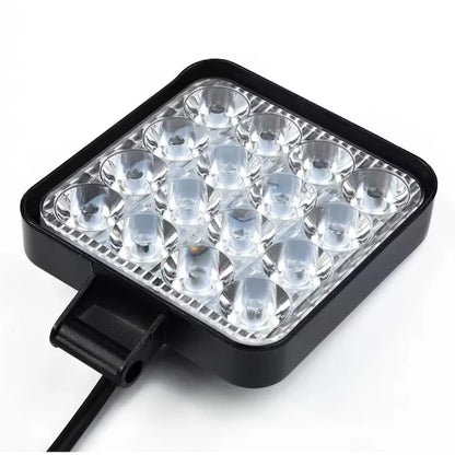 Pachet 3+1 GRATIS Proiector LED Auto din Aluminiu, 48W, 16 LED-uri, Lumină Albă Rece 6000K, IP67, pentru Off-Road, ATV, SUV, Camion, Tractor și Utilaje